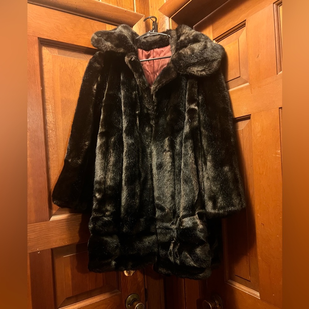 Vintage Country Pacer Faux Fur coat